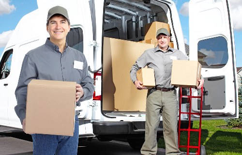 Storage pricing example for household items being loaded