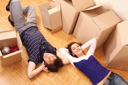 Practical short-term storage access for local customers in Hatton